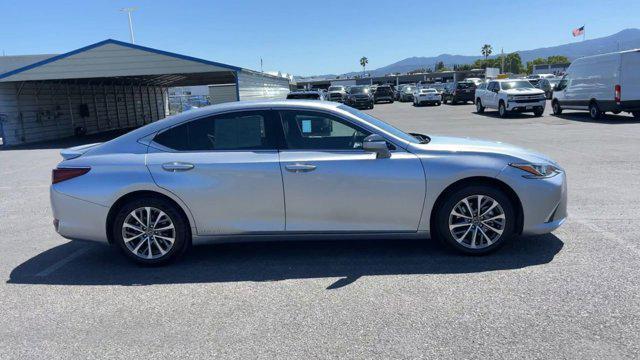 used 2022 Lexus ES 300h car, priced at $28,998