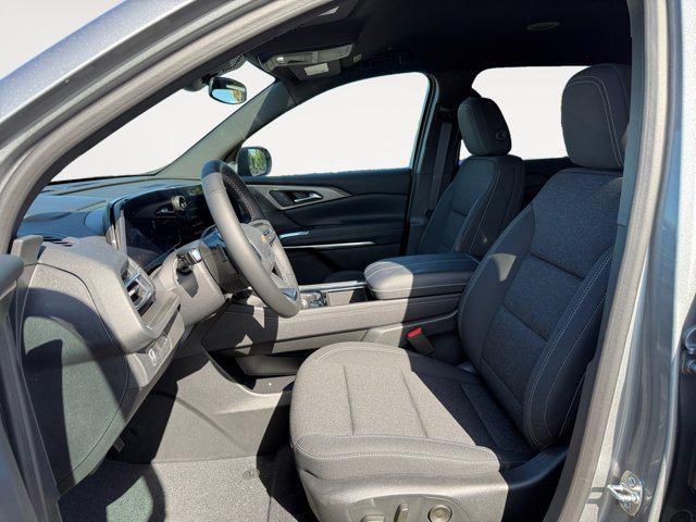 new 2025 Chevrolet Traverse car, priced at $42,195