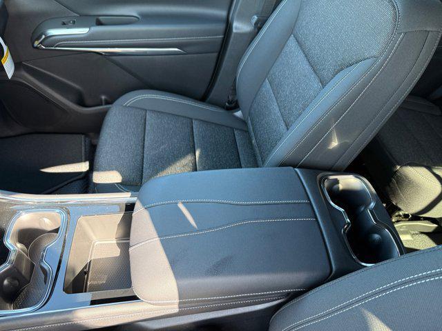 new 2025 Chevrolet Traverse car, priced at $42,195