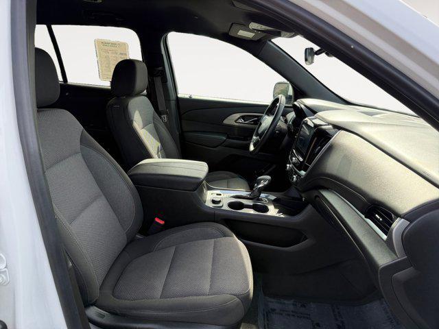 used 2023 Chevrolet Traverse car, priced at $27,328