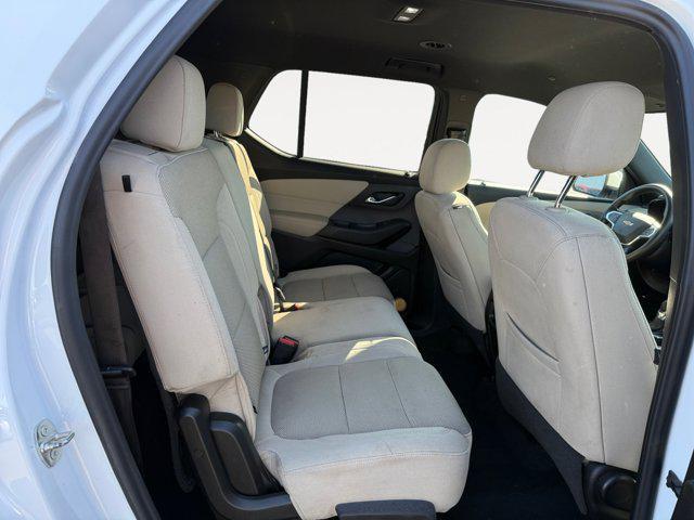 used 2022 Chevrolet Traverse car, priced at $24,988