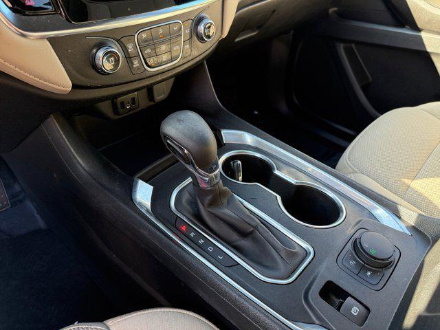 used 2022 Chevrolet Traverse car, priced at $24,988