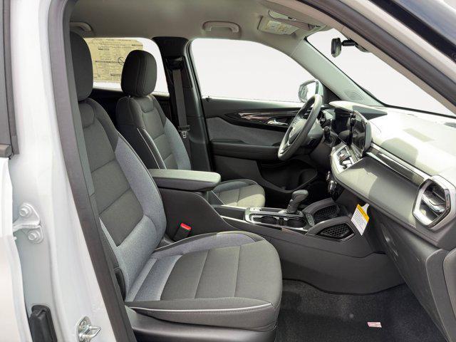 new 2025 Chevrolet TrailBlazer car, priced at $26,380