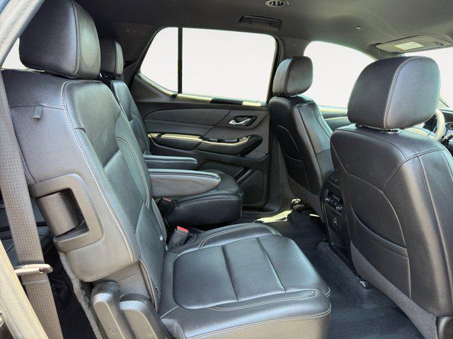 used 2022 Chevrolet Traverse car, priced at $27,999
