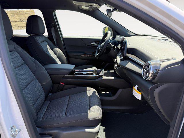new 2025 Chevrolet Equinox car, priced at $28,495