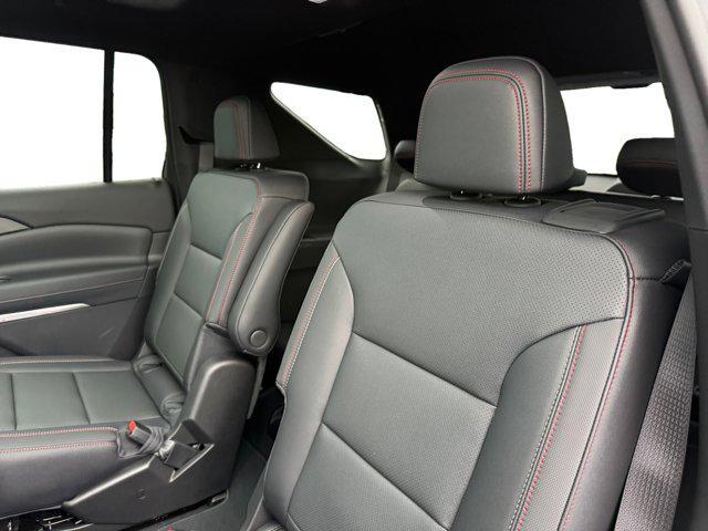 new 2026 Chevrolet Traverse car, priced at $57,455