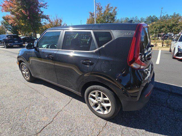 used 2022 Kia Soul car, priced at $16,999