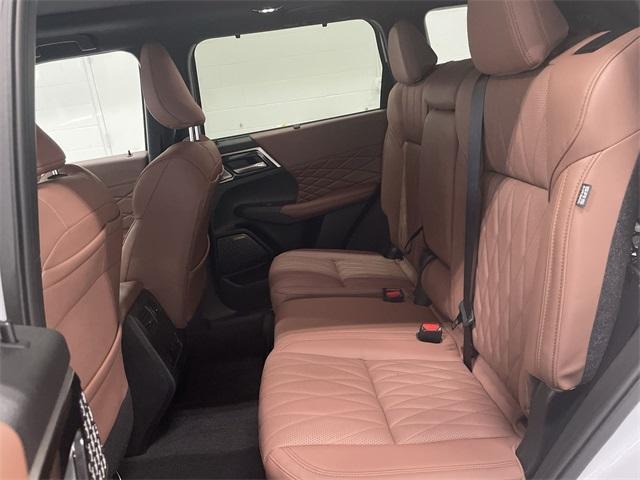 new 2025 Mitsubishi Outlander car, priced at $40,563