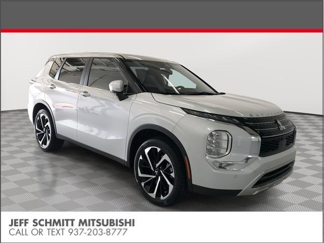 new 2024 Mitsubishi Outlander car, priced at $32,665