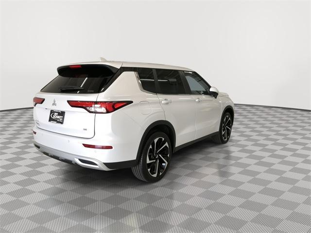 new 2024 Mitsubishi Outlander car, priced at $32,665