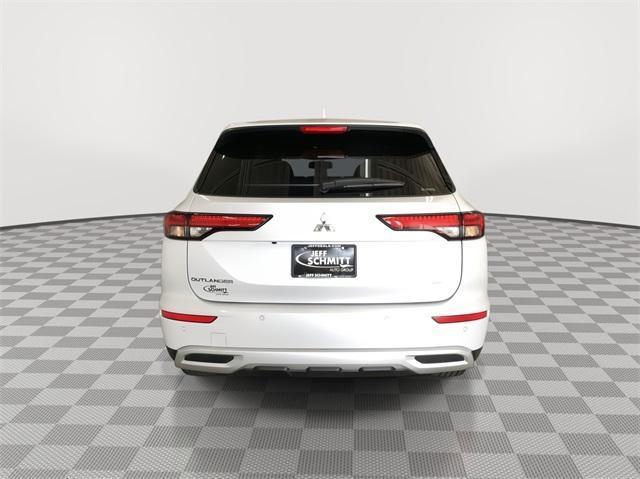 new 2024 Mitsubishi Outlander car, priced at $32,665