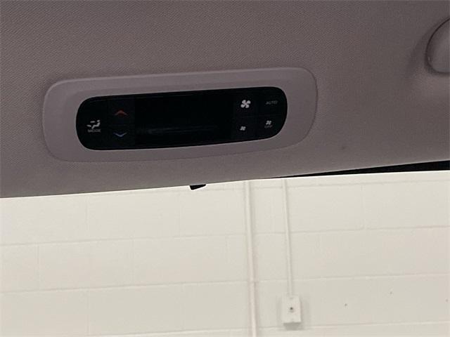 used 2024 Chrysler Pacifica car, priced at $29,167