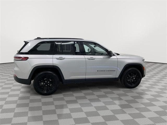 used 2024 Jeep Grand Cherokee car, priced at $31,125