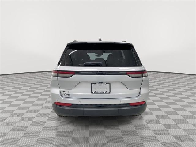 used 2024 Jeep Grand Cherokee car, priced at $31,125