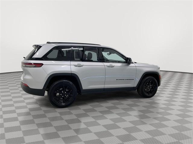 used 2024 Jeep Grand Cherokee car, priced at $31,125