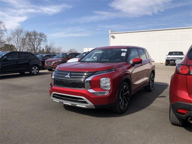 used 2024 Mitsubishi Outlander car, priced at $28,997