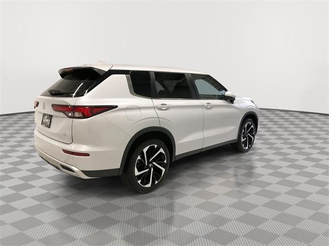 new 2024 Mitsubishi Outlander car, priced at $31,092