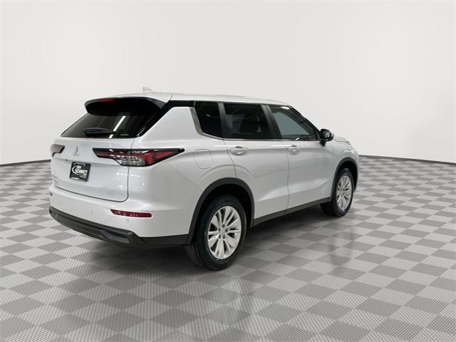 new 2025 Mitsubishi Outlander car, priced at $30,518