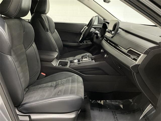used 2024 Mitsubishi Outlander car, priced at $26,999
