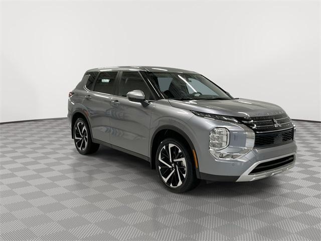 used 2024 Mitsubishi Outlander car, priced at $26,999