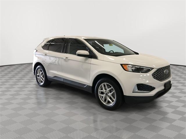 used 2024 Ford Edge car, priced at $33,536