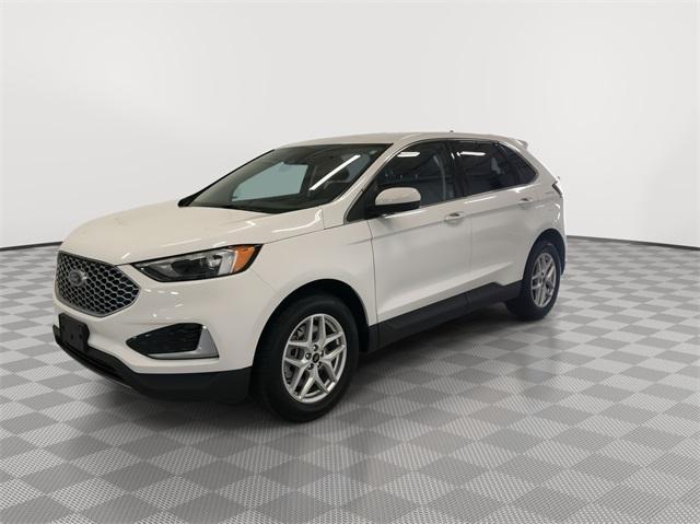 used 2024 Ford Edge car, priced at $33,536