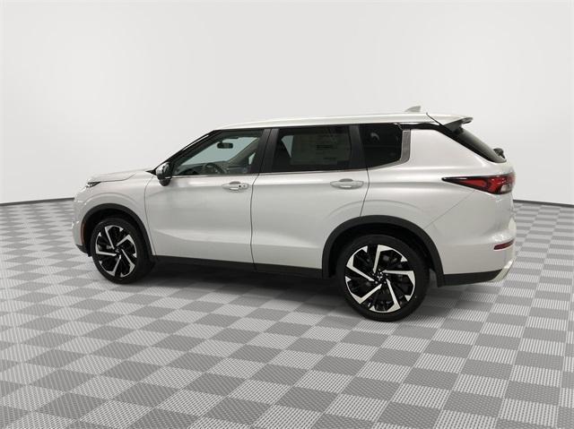 new 2024 Mitsubishi Outlander car, priced at $32,100