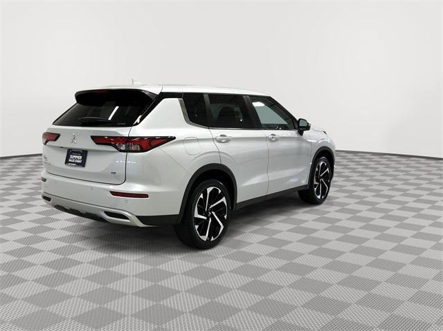 new 2024 Mitsubishi Outlander car, priced at $30,160