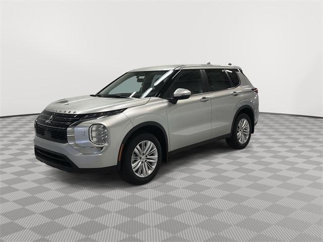 new 2024 Mitsubishi Outlander car, priced at $29,088