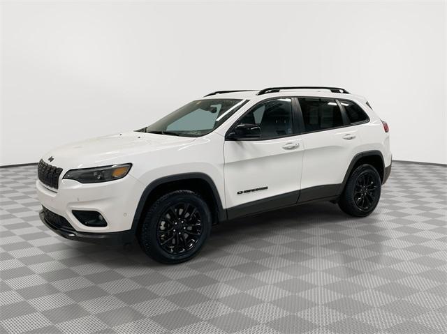 used 2023 Jeep Cherokee car, priced at $23,612