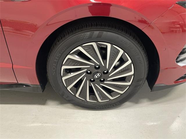 used 2025 Hyundai Sonata Hybrid car, priced at $35,997
