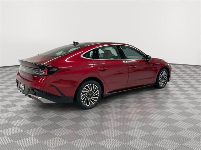 used 2025 Hyundai Sonata Hybrid car, priced at $35,997