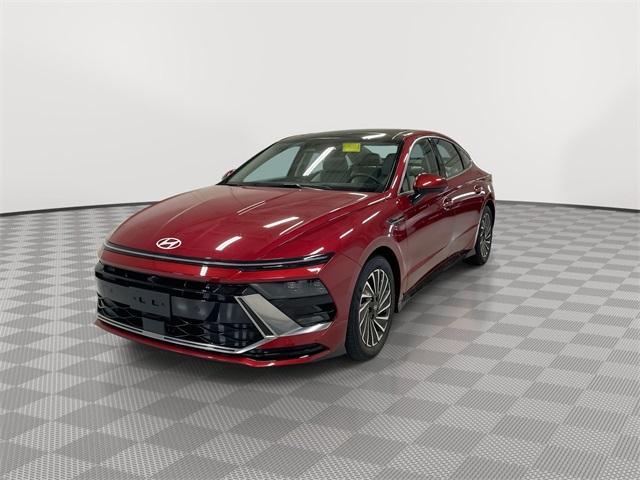 used 2025 Hyundai Sonata Hybrid car, priced at $35,997