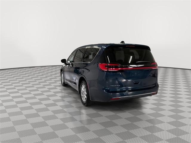 used 2024 Chrysler Pacifica car, priced at $29,567