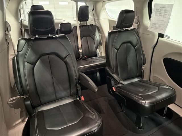 used 2024 Chrysler Pacifica car, priced at $29,567