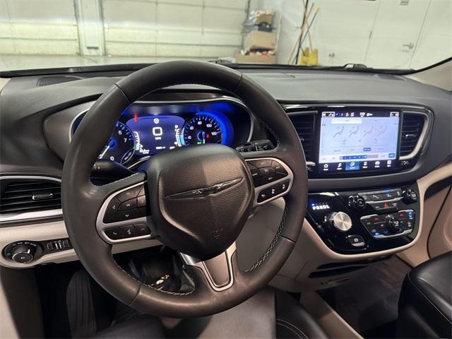 used 2024 Chrysler Pacifica car, priced at $29,567