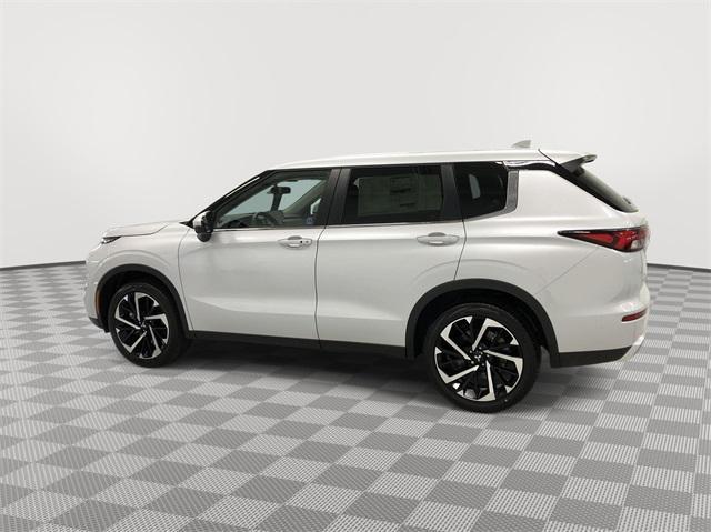 new 2024 Mitsubishi Outlander car, priced at $30,160