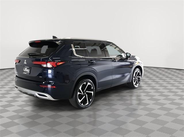 new 2024 Mitsubishi Outlander car, priced at $32,135