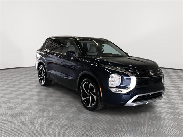 new 2024 Mitsubishi Outlander car, priced at $32,135