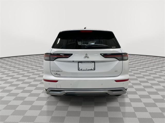 new 2025 Mitsubishi Outlander car, priced at $32,814