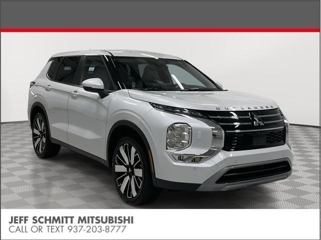 new 2025 Mitsubishi Outlander car, priced at $32,814