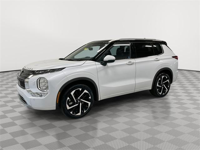 used 2023 Mitsubishi Outlander car, priced at $23,989