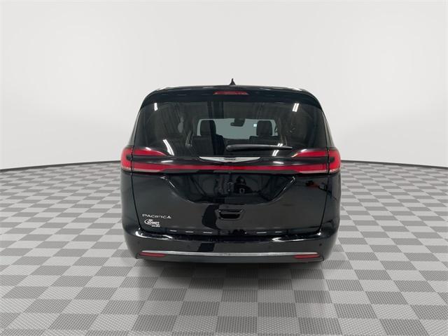 used 2024 Chrysler Pacifica car, priced at $28,867