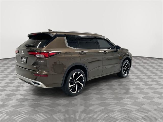 used 2024 Mitsubishi Outlander car, priced at $32,158