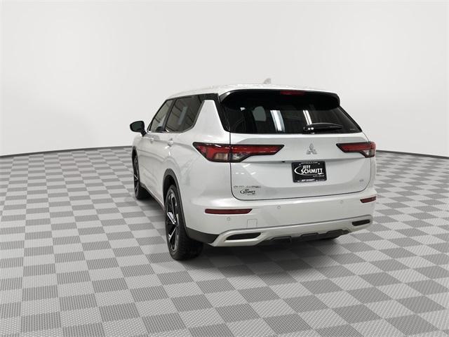 new 2024 Mitsubishi Outlander car, priced at $32,048