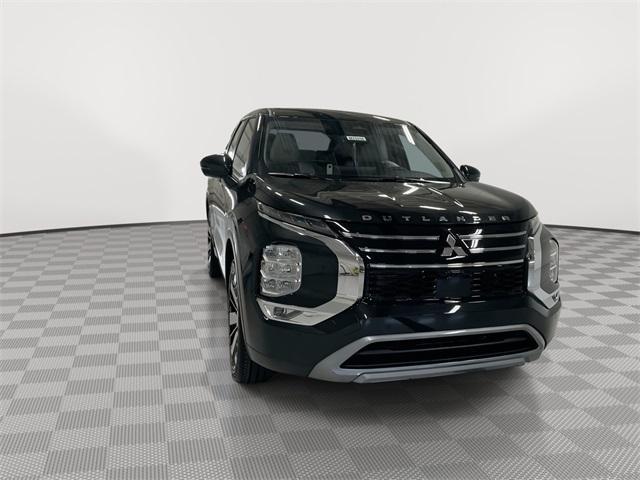 new 2025 Mitsubishi Outlander car, priced at $29,829