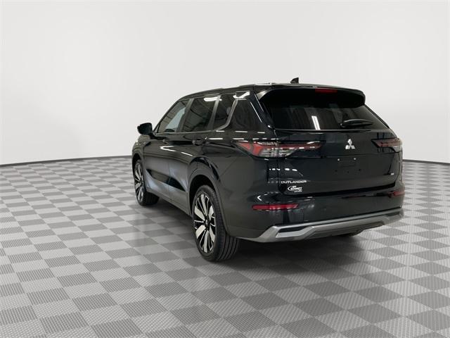 new 2025 Mitsubishi Outlander car, priced at $29,829