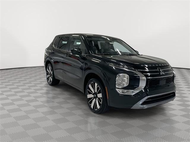 new 2025 Mitsubishi Outlander car, priced at $29,829
