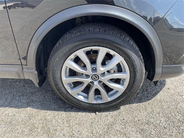 used 2022 Nissan Rogue Sport car, priced at $19,999