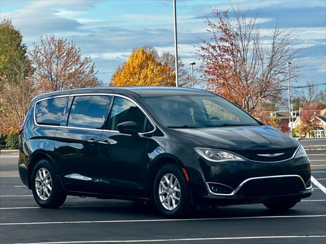 used 2020 Chrysler Pacifica car, priced at $13,995